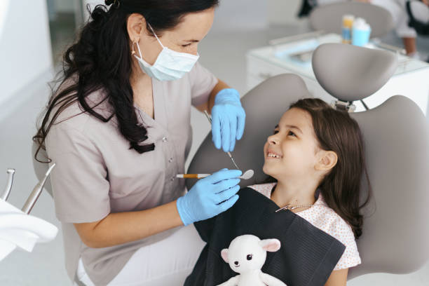 Best Emergency Tooth Extraction in Uhland, TX
